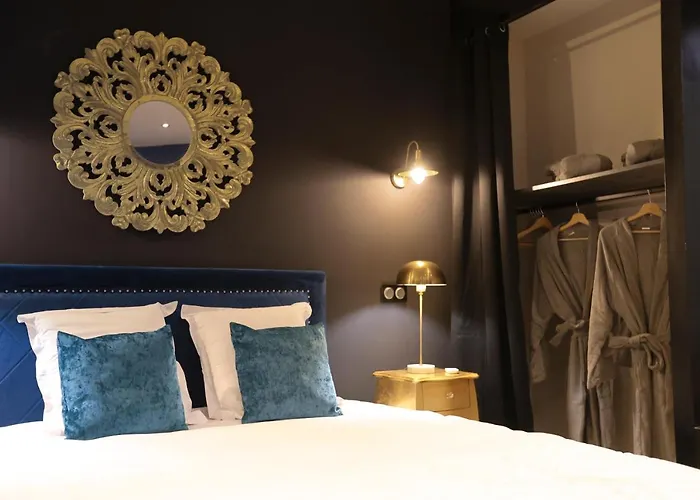 Le Legendary Spa, Hypercentre Avec Sauna, Balneo Et Wifi Par Sovalfi