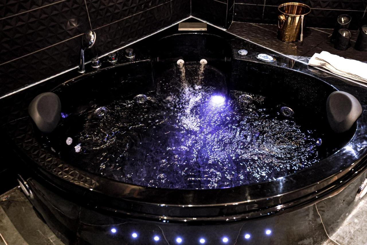 Apartment Le Legendary Spa, Hypercentre Avec Sauna, Balneo Et Wifi Par Sovalfi