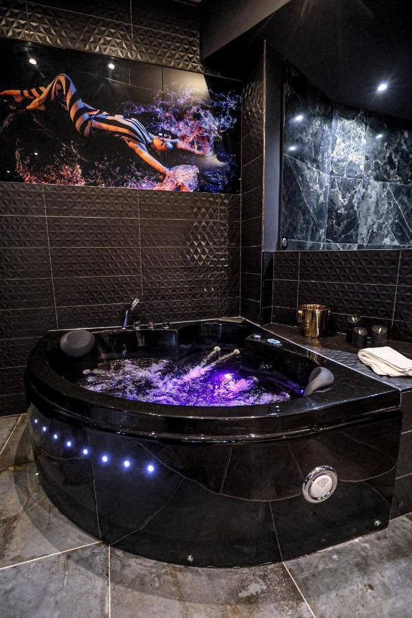 Apartment Le Legendary Spa, Hypercentre Avec Sauna, Balneo Et Wifi Par Sovalfi Saint-Etienne (Loire)